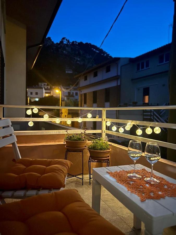Divina Cuspide Acomodação com café da manhã Guspini Exterior foto